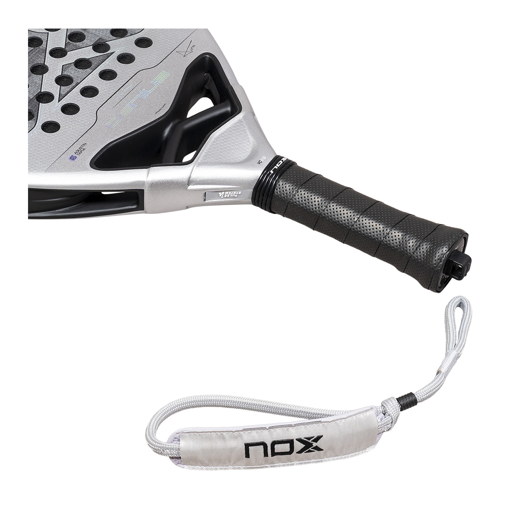 Detalle puño y cordón Nox Genius 2027