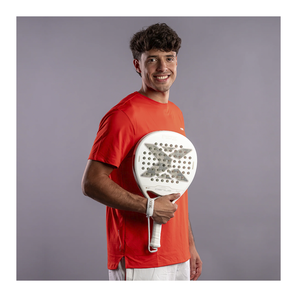 Agustín Tapia con la Nox Genius 12K Xtreme Lite 2027