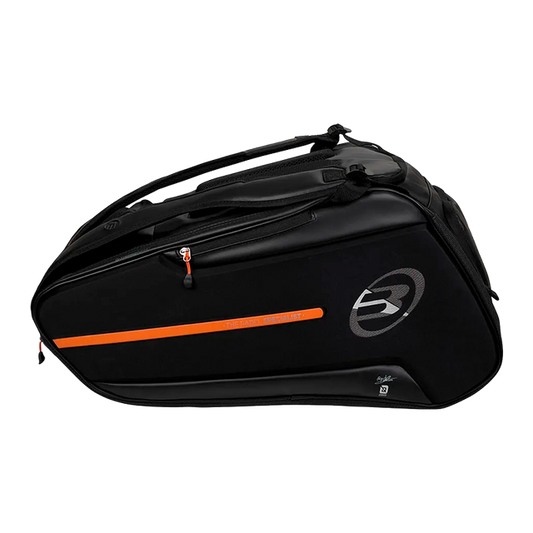 Paletero Bullpadel Hack Negro 2026